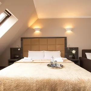 3* מלון Delta Am Potsdamer Platz