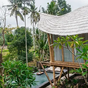 Wadari Retreat Indonésie